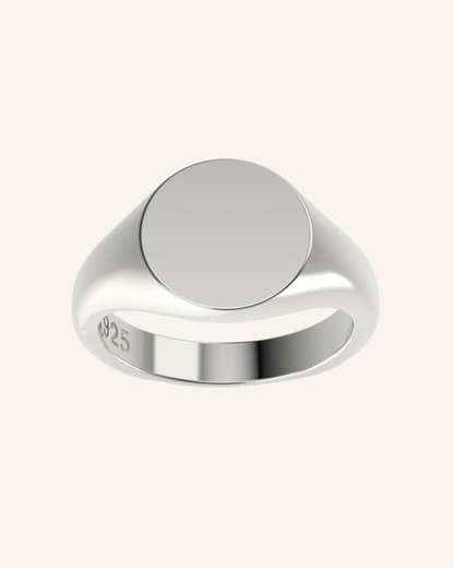 Mini Pinky Round Signet | Silver