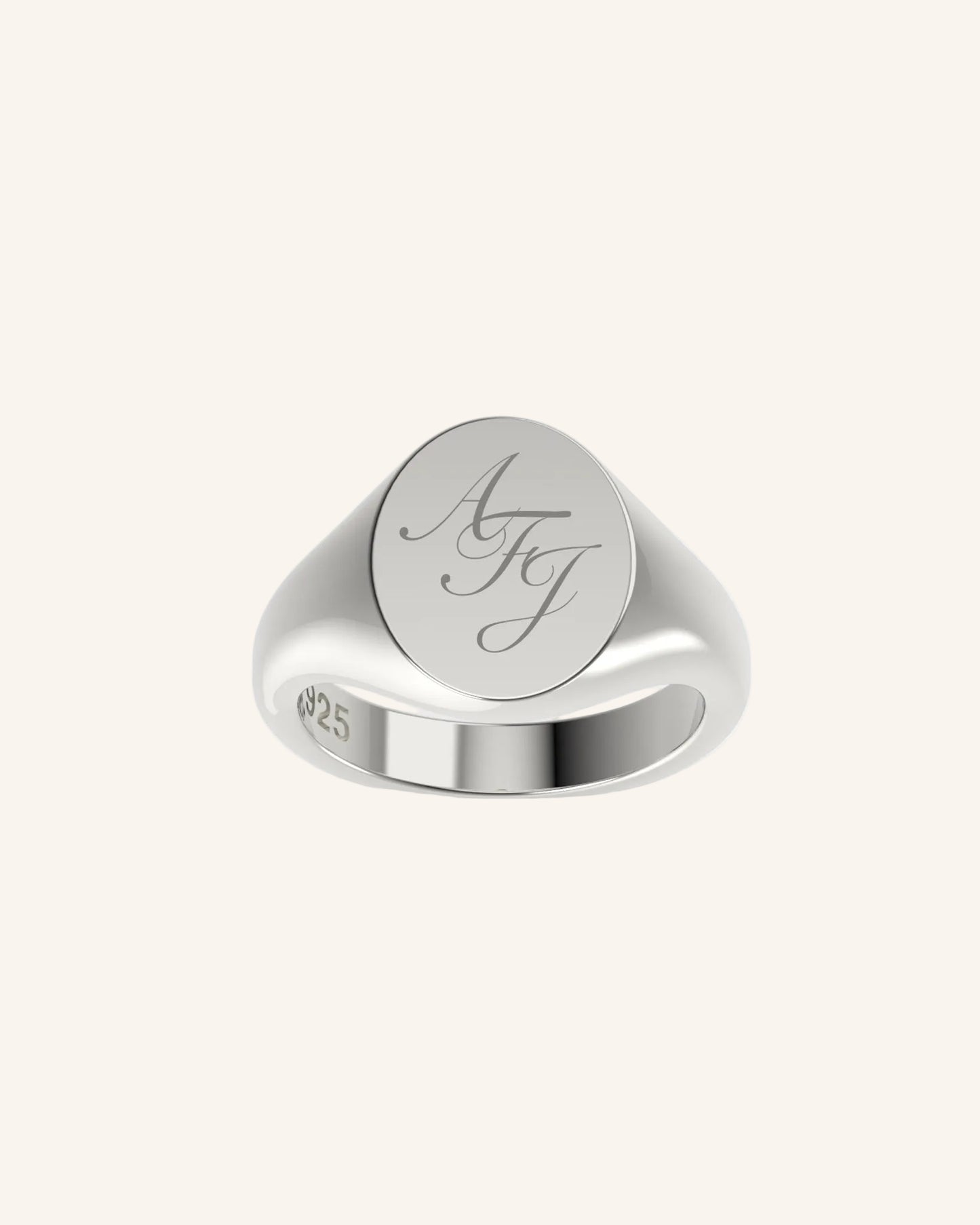 Mini Oval Signet With Engraving | Silver