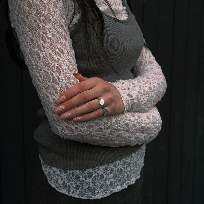 Rose Lace Engraved Signet Ring