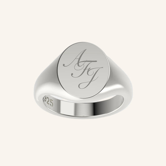 Pinky Mini Oval Silver Signet With Engraving