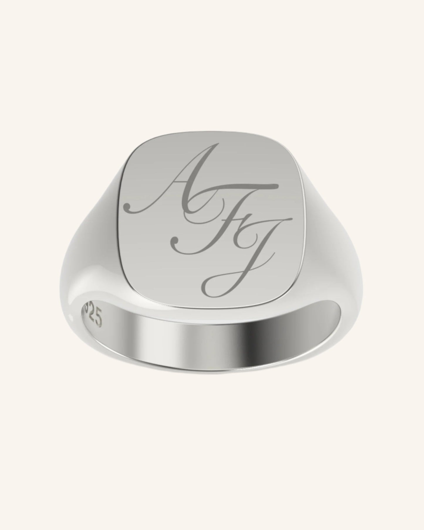 Large Cushion Signet With Engraving | Silver