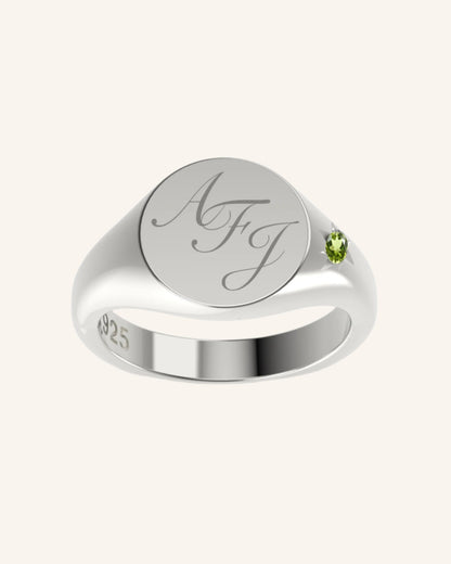 Mini Pinky Round Signet With Engraving & Gem | Silver